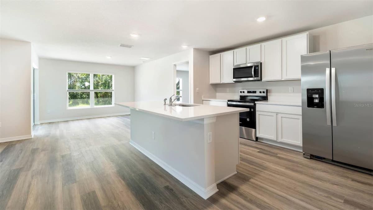 5415 SILVER MOONLIGHT DRIVE — photo 5 of 32