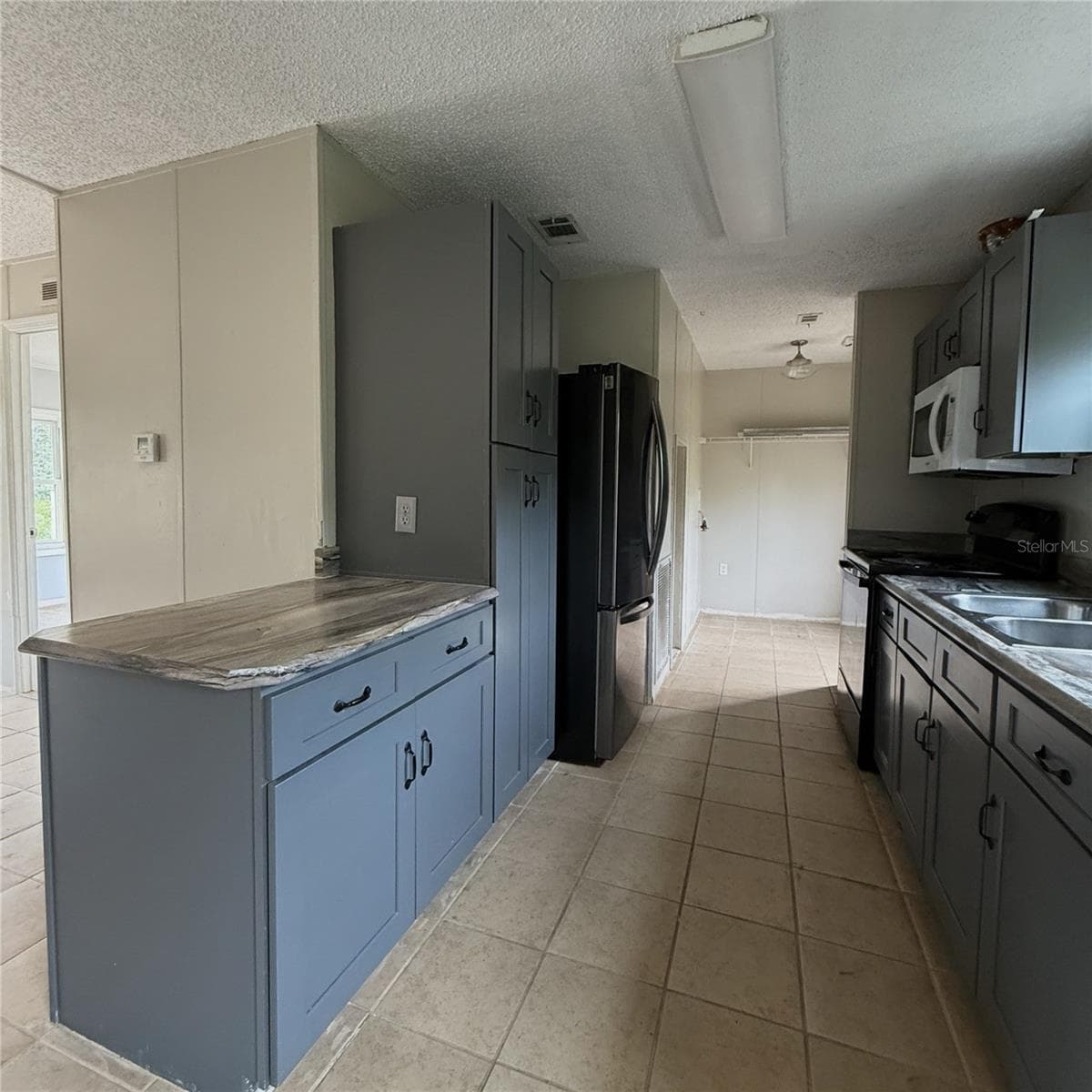 16036 BOSLEY DRIVE — photo 10 of 27