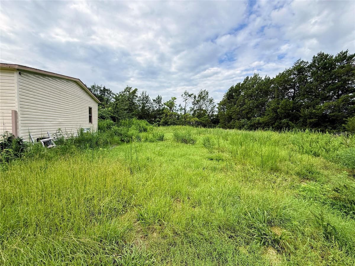 16036 BOSLEY DRIVE — photo 9 of 27