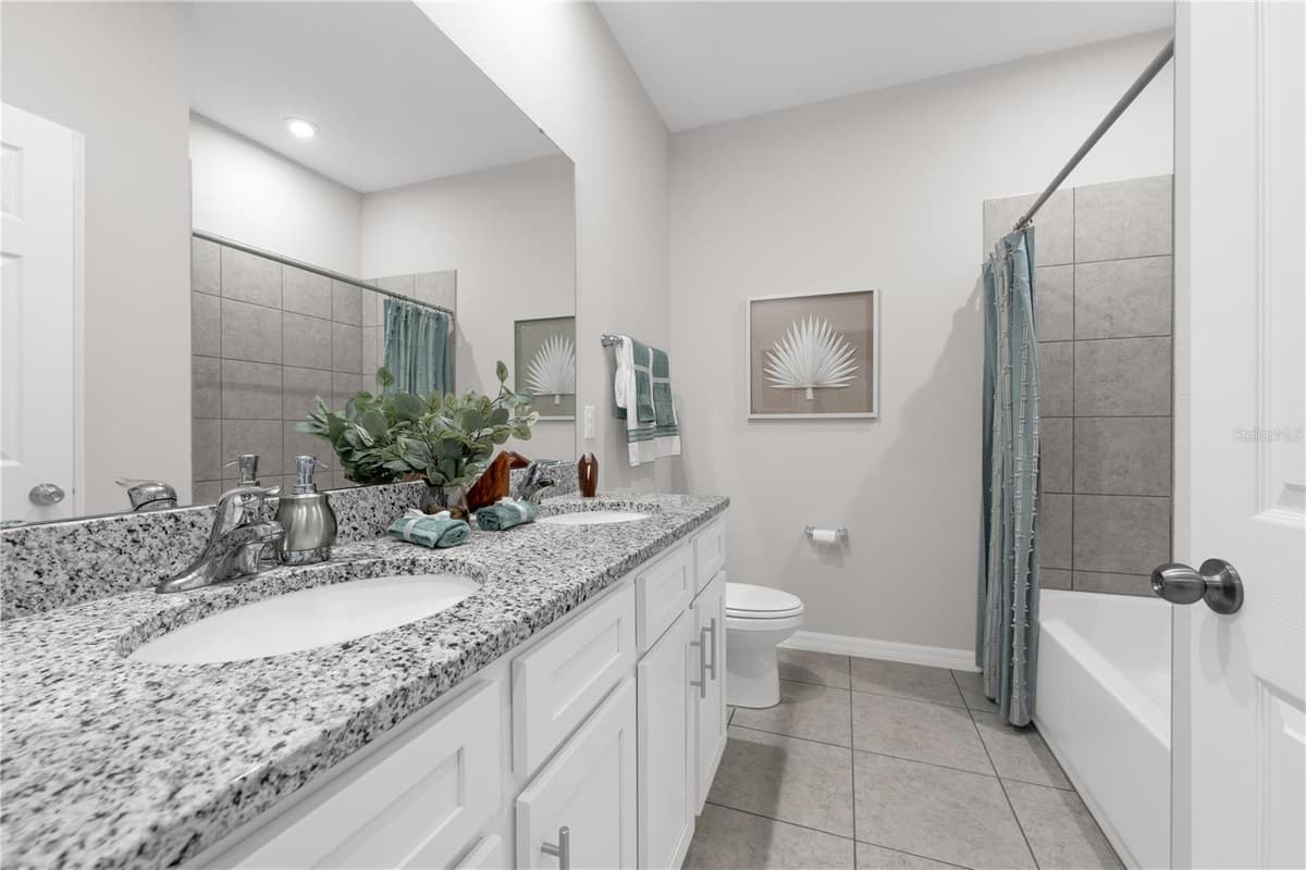 6759 WINTERBERRY DRIVE — photo 12 of 36