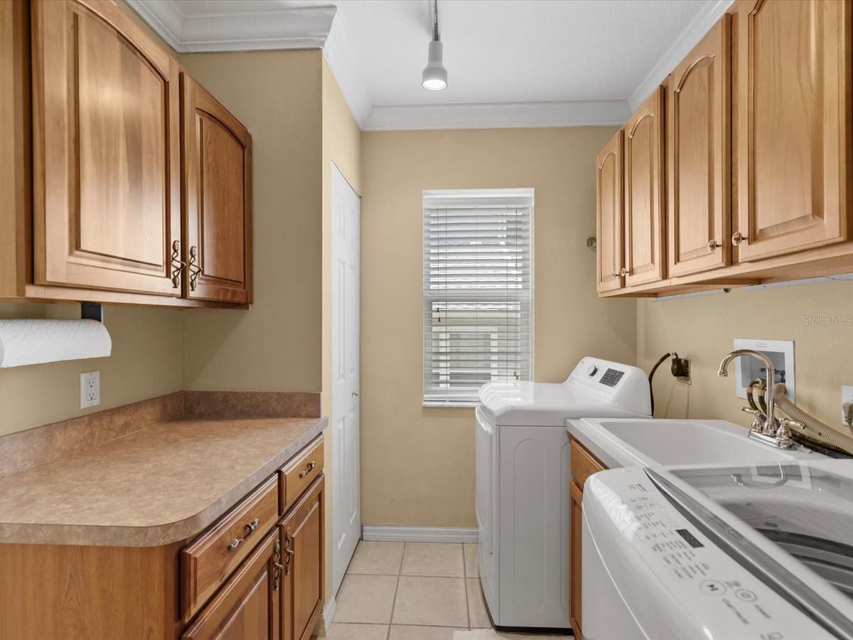 15709 CENTURY DRIVE — photo 15 of 63