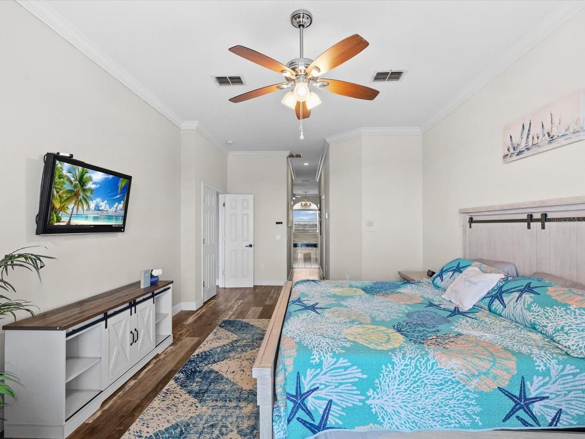 15709 CENTURY DRIVE — photo 30 of 63