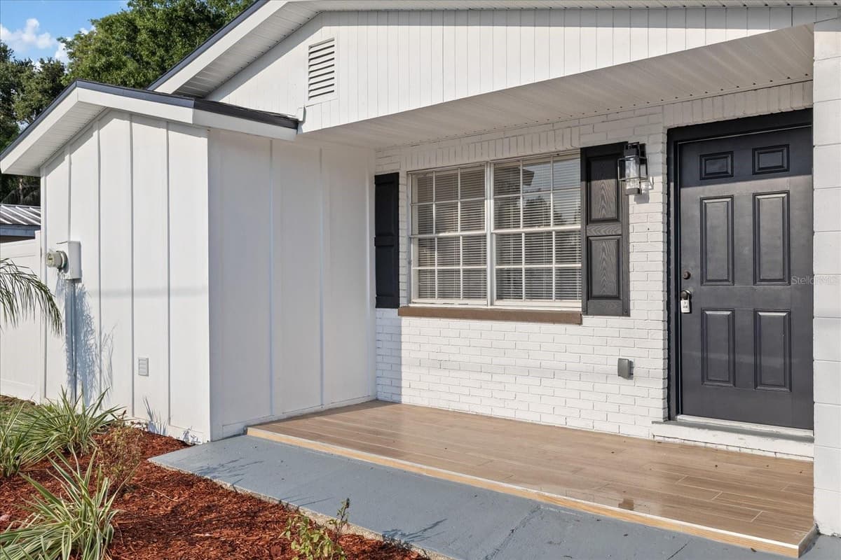 8711 RIVER FOREST CIRCLE — photo 4 of 30