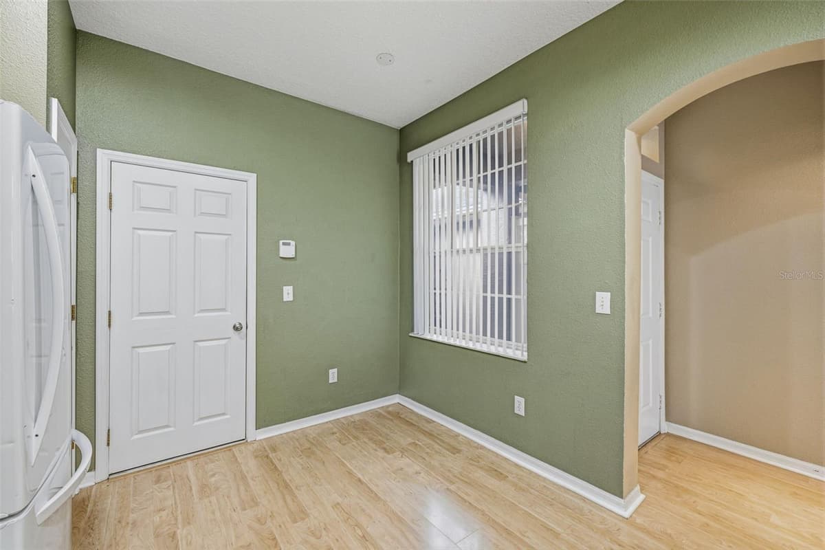 11221 WINDSOR PLACE CIRCLE — photo 8 of 26