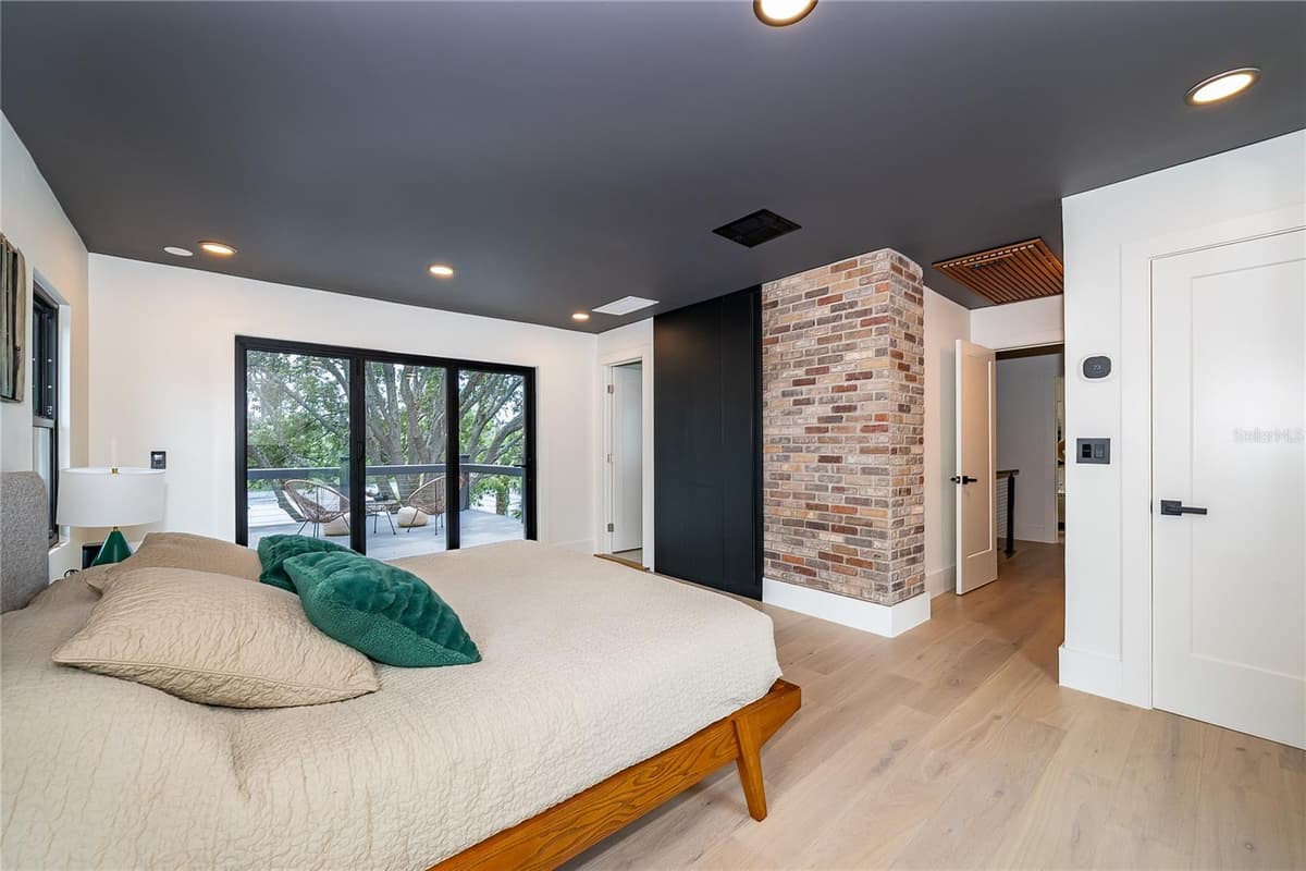 1420 ALOMA AVENUE — photo 46 of 70