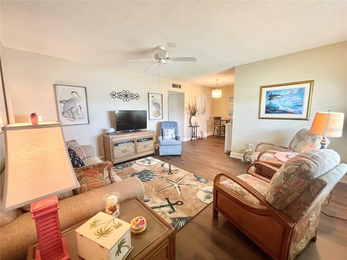 1600 LAKE PARKER DRIVE — photo 19 of 31