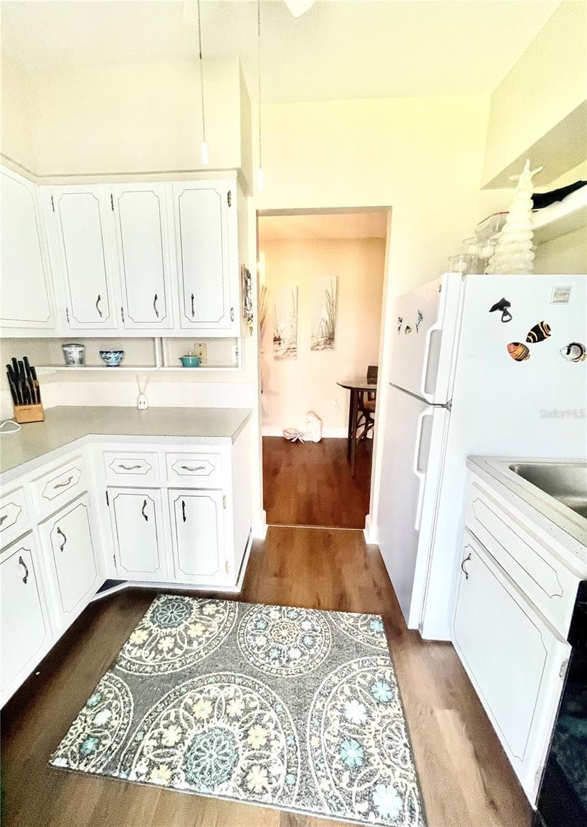 1600 LAKE PARKER DRIVE — photo 12 of 31
