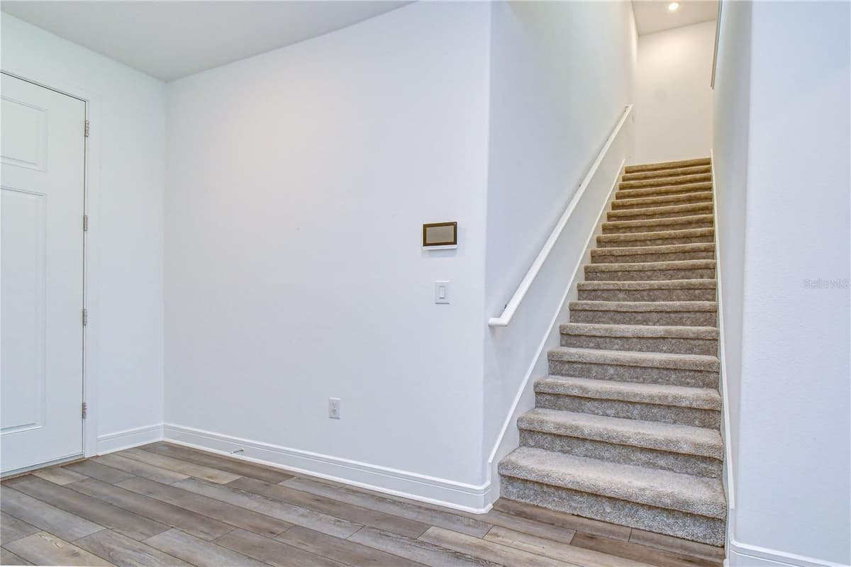 13857 SHARP HAWK DRIVE — photo 24 of 36