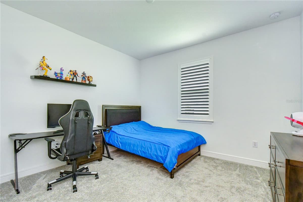 13857 SHARP HAWK DRIVE — photo 16 of 36