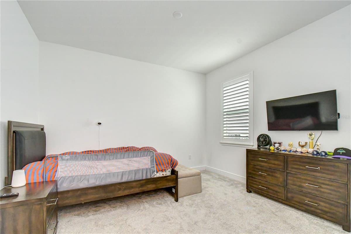 13857 SHARP HAWK DRIVE — photo 18 of 36