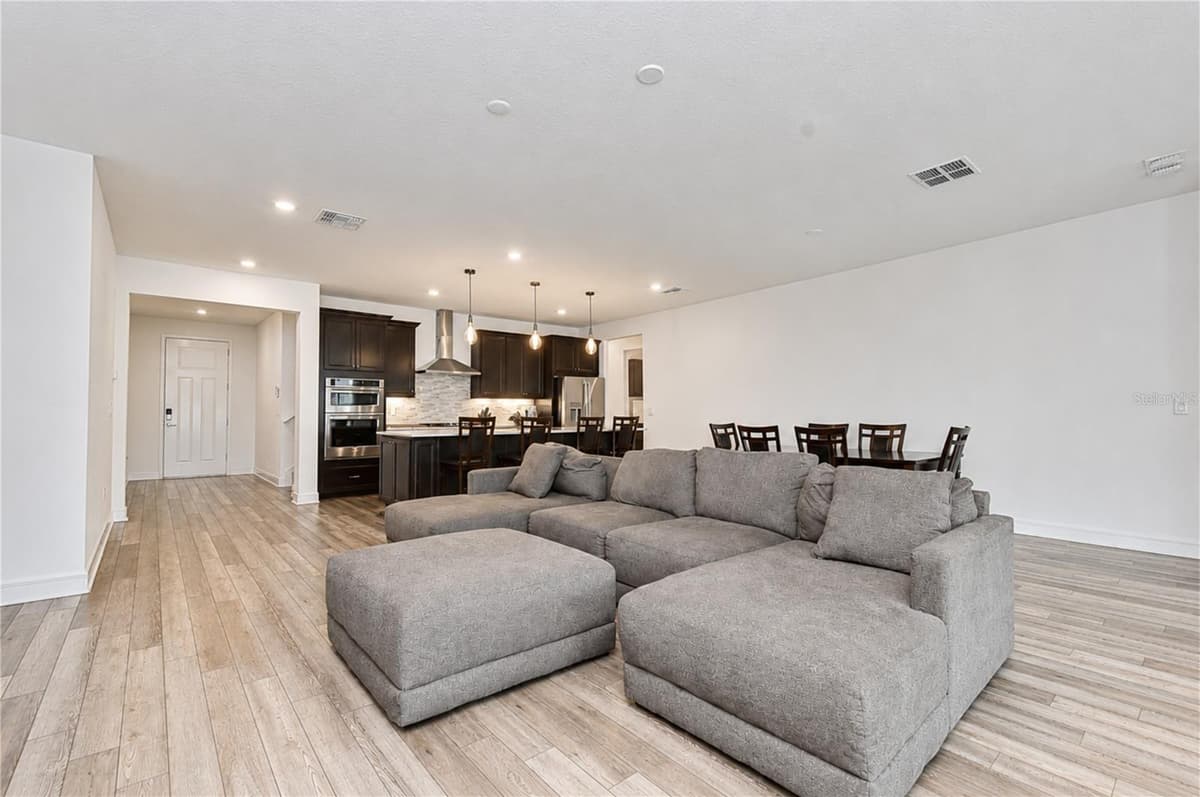 13857 SHARP HAWK DRIVE — photo 6 of 36