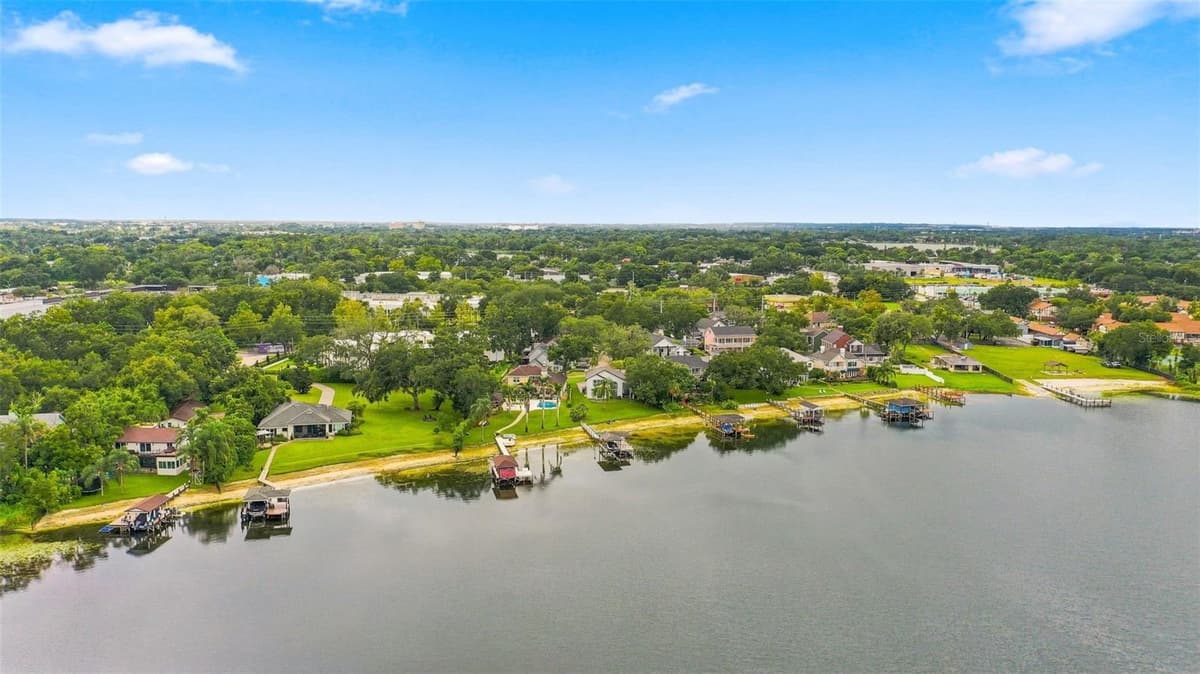 673 LAKE HARBOR CIRCLE — photo 49 of 60