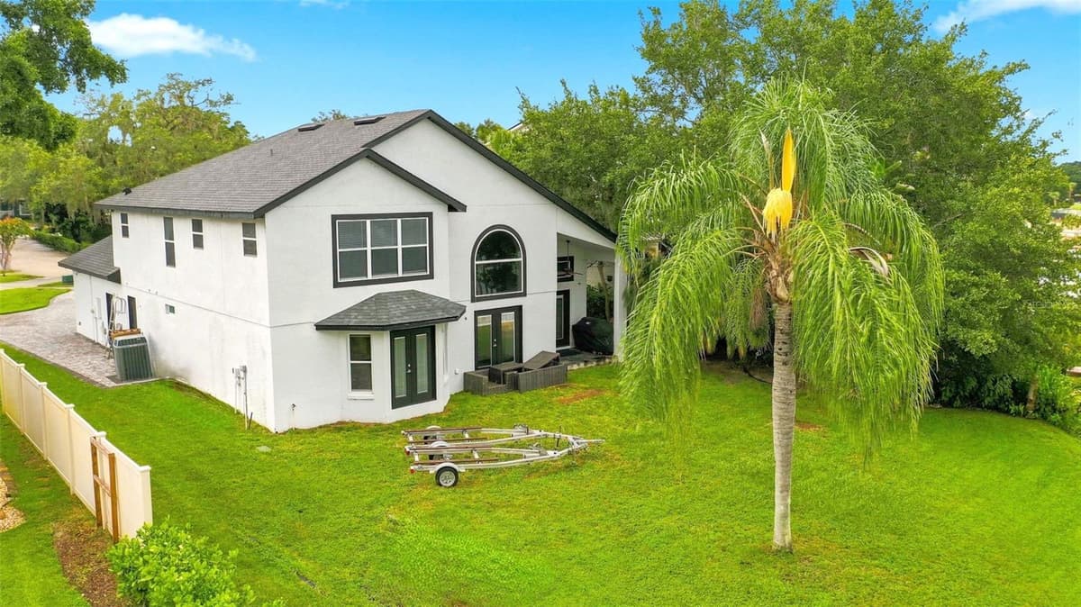 673 LAKE HARBOR CIRCLE — photo 46 of 60