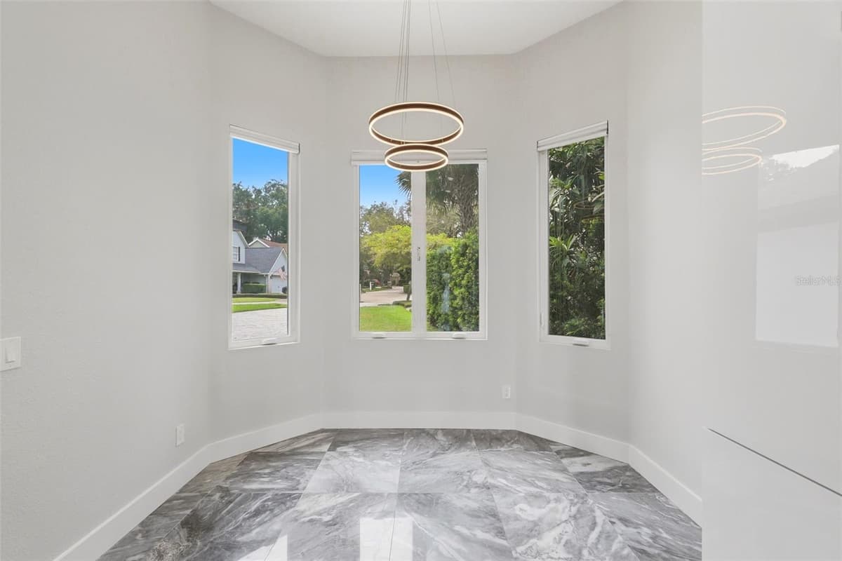 673 LAKE HARBOR CIRCLE — photo 17 of 60