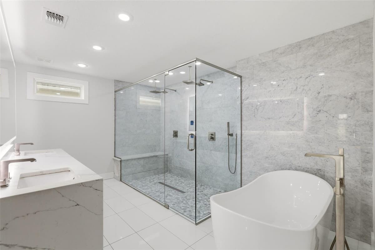 673 LAKE HARBOR CIRCLE — photo 21 of 60