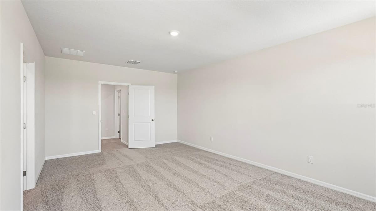 5423 SILVER MOONLIGHT DRIVE — photo 16 of 51