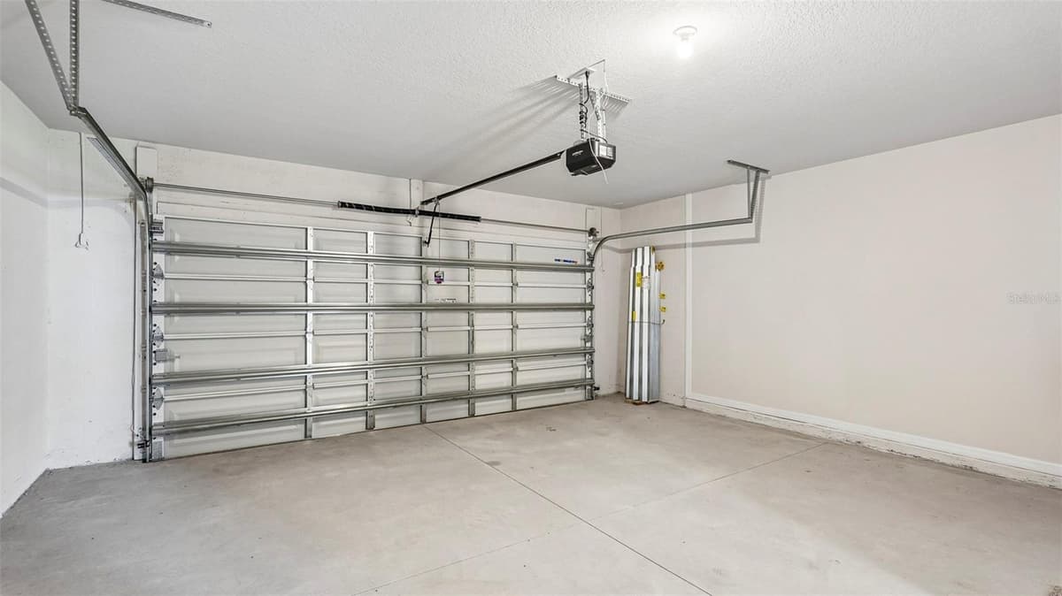 5423 SILVER MOONLIGHT DRIVE — photo 37 of 51