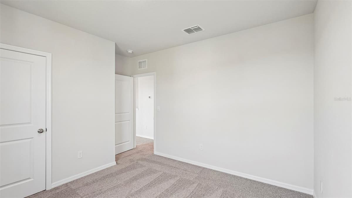 5423 SILVER MOONLIGHT DRIVE — photo 31 of 51