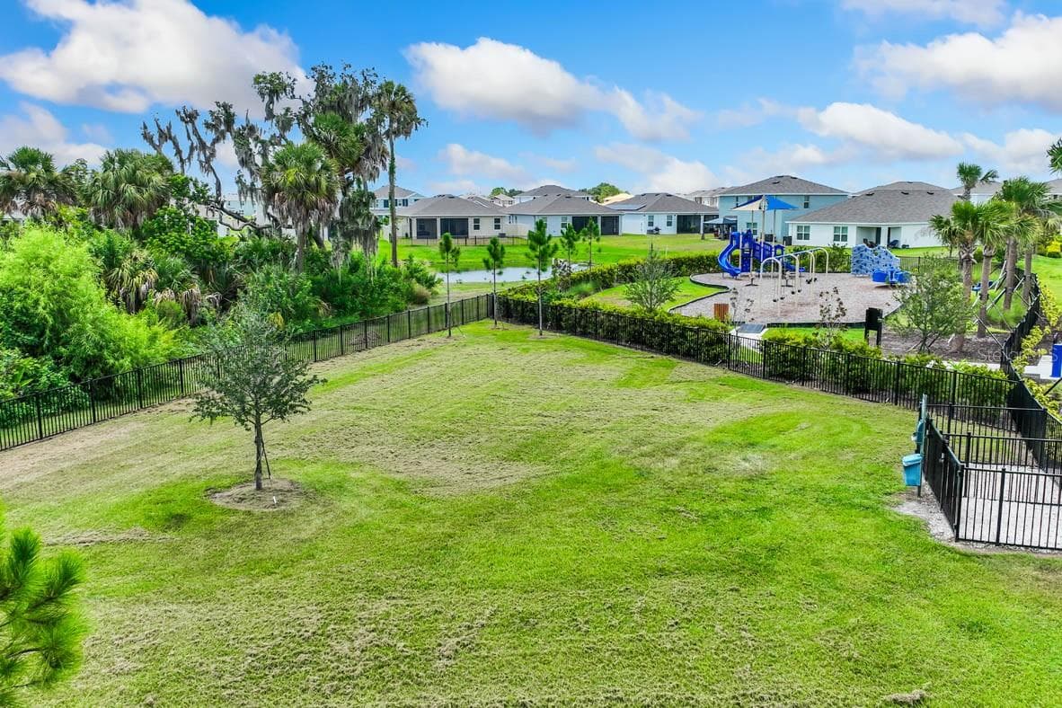 5423 SILVER MOONLIGHT DRIVE — photo 46 of 51