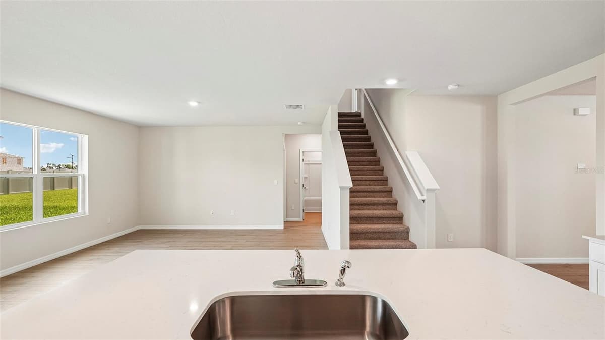 5423 SILVER MOONLIGHT DRIVE — photo 8 of 51