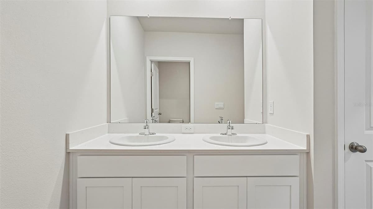 5423 SILVER MOONLIGHT DRIVE — photo 30 of 51