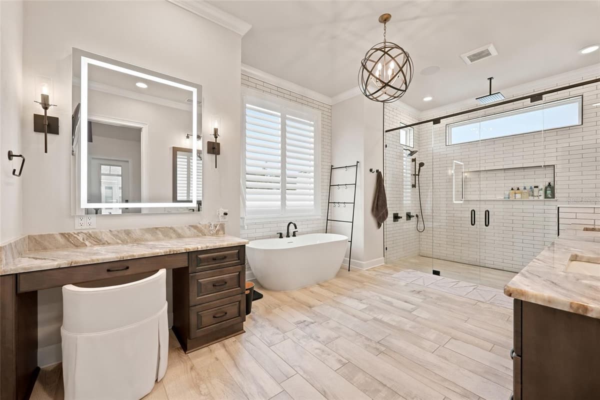 1045 132 STREET — photo 11 of 54
