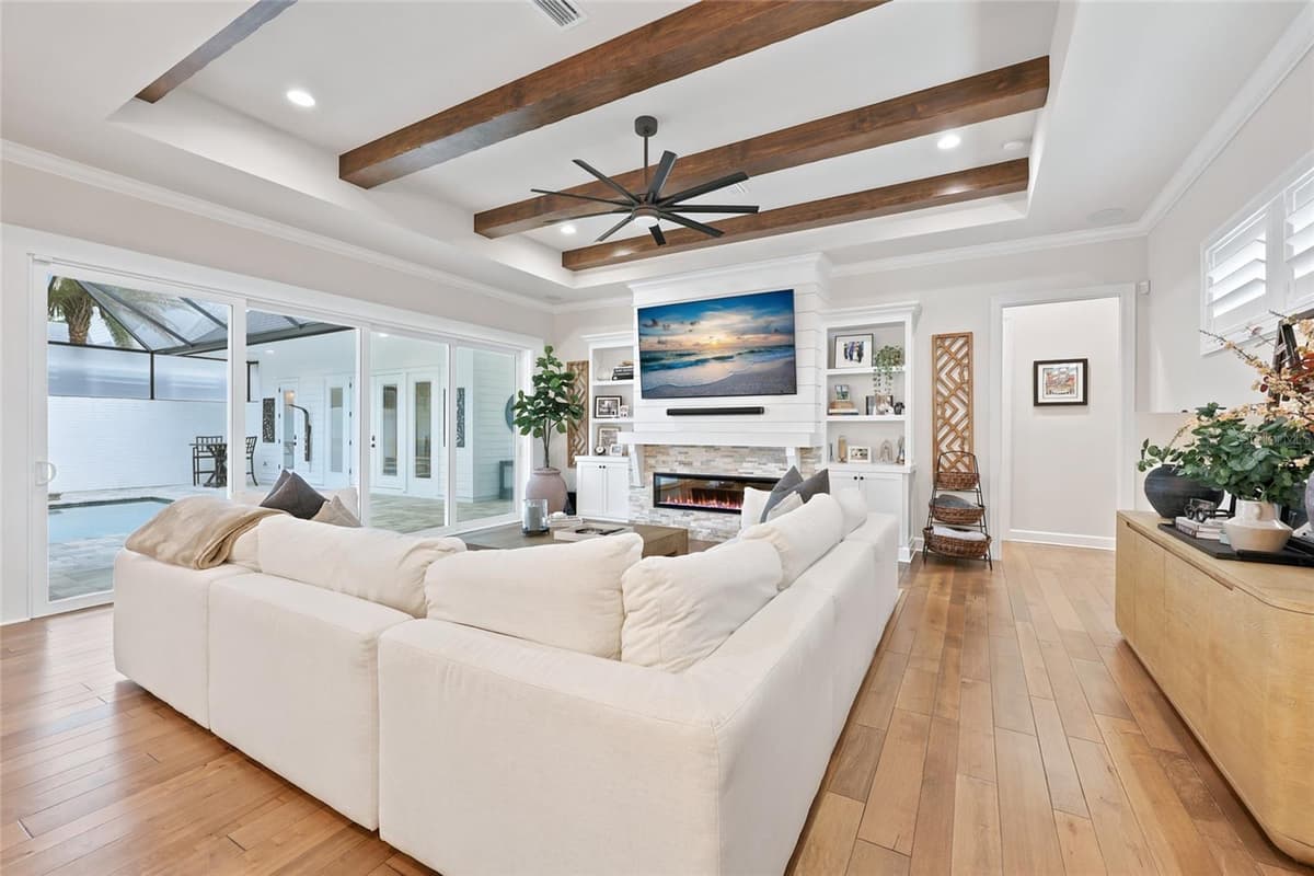 1045 132 STREET — photo 16 of 54