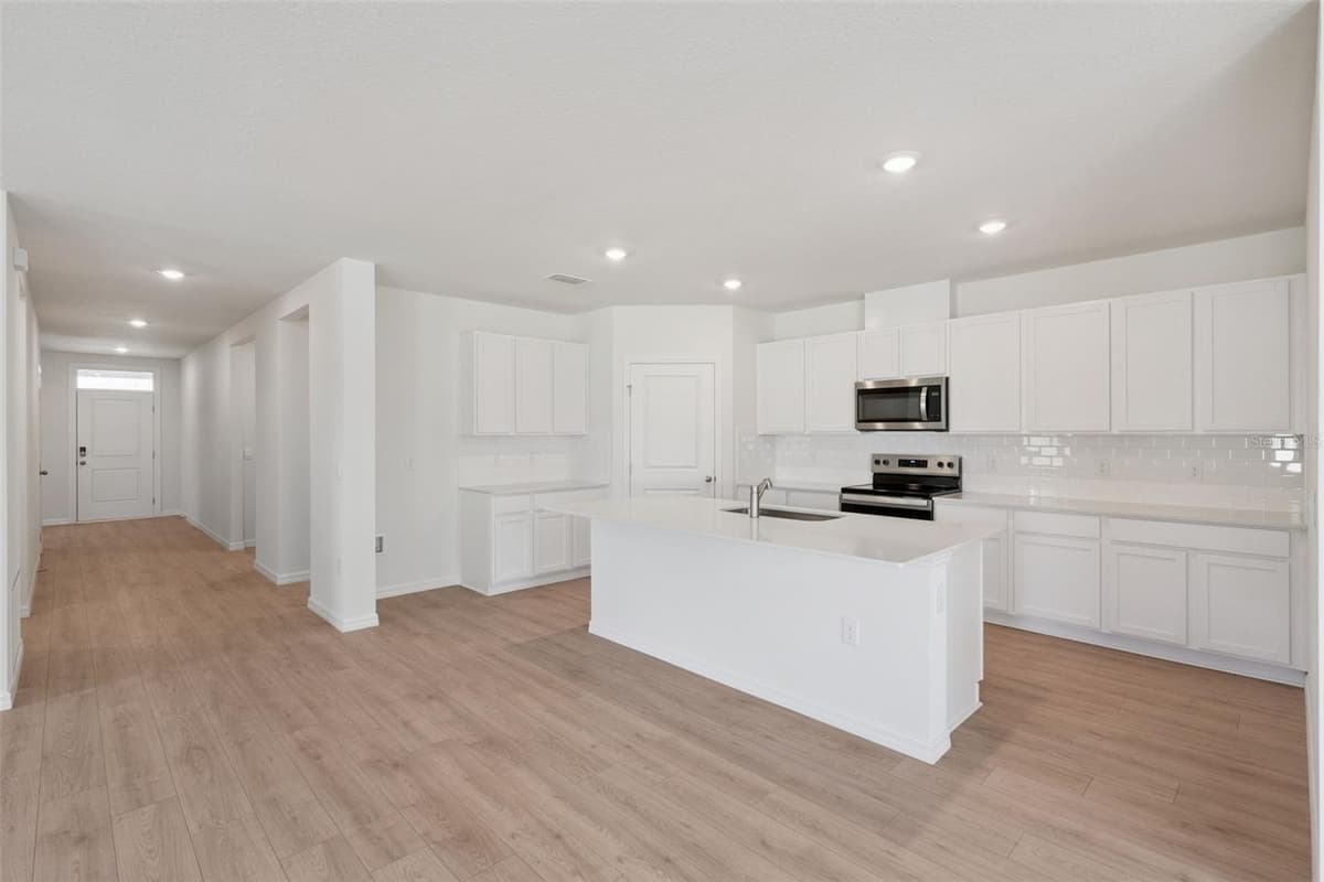 2514 DORSET COURT — photo 16 of 25