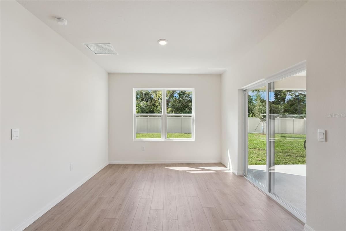 2514 DORSET COURT — photo 15 of 25
