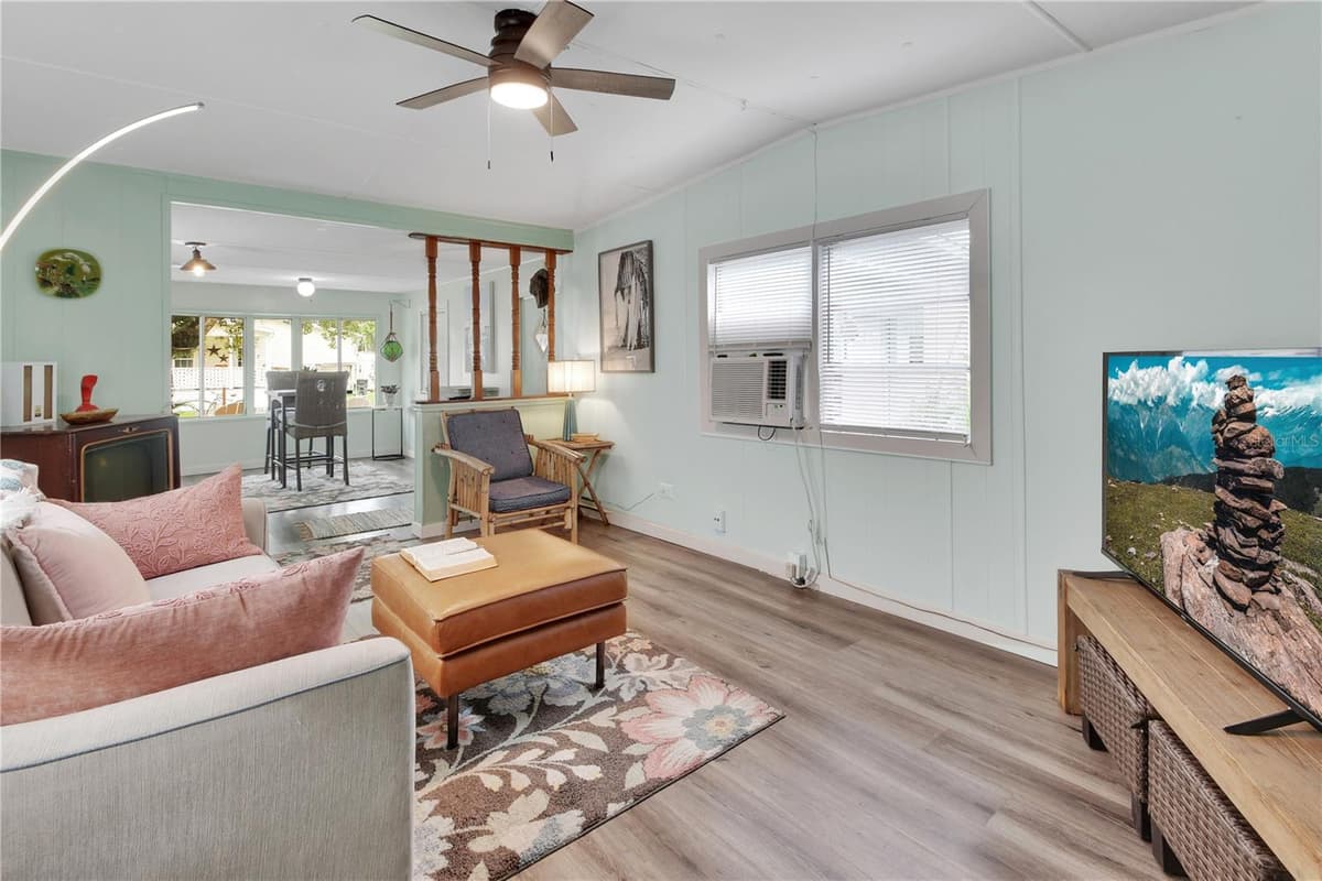 109 CYPRESS DRIVE — photo 4 of 50