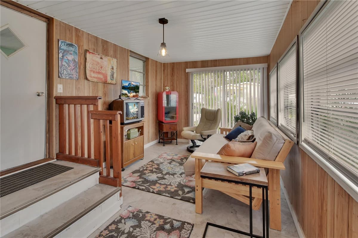109 CYPRESS DRIVE — photo 21 of 50