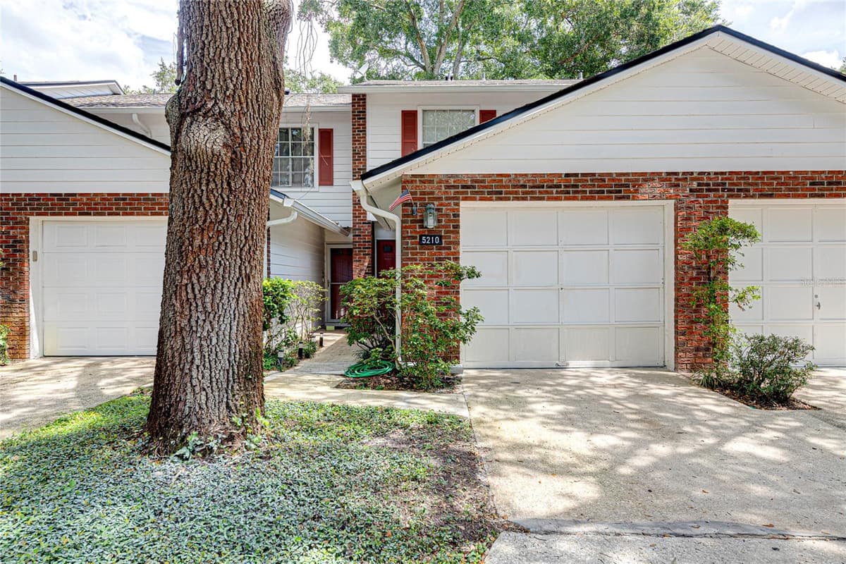 5210 LAZY OAKS DRIVE — photo 1 of 37