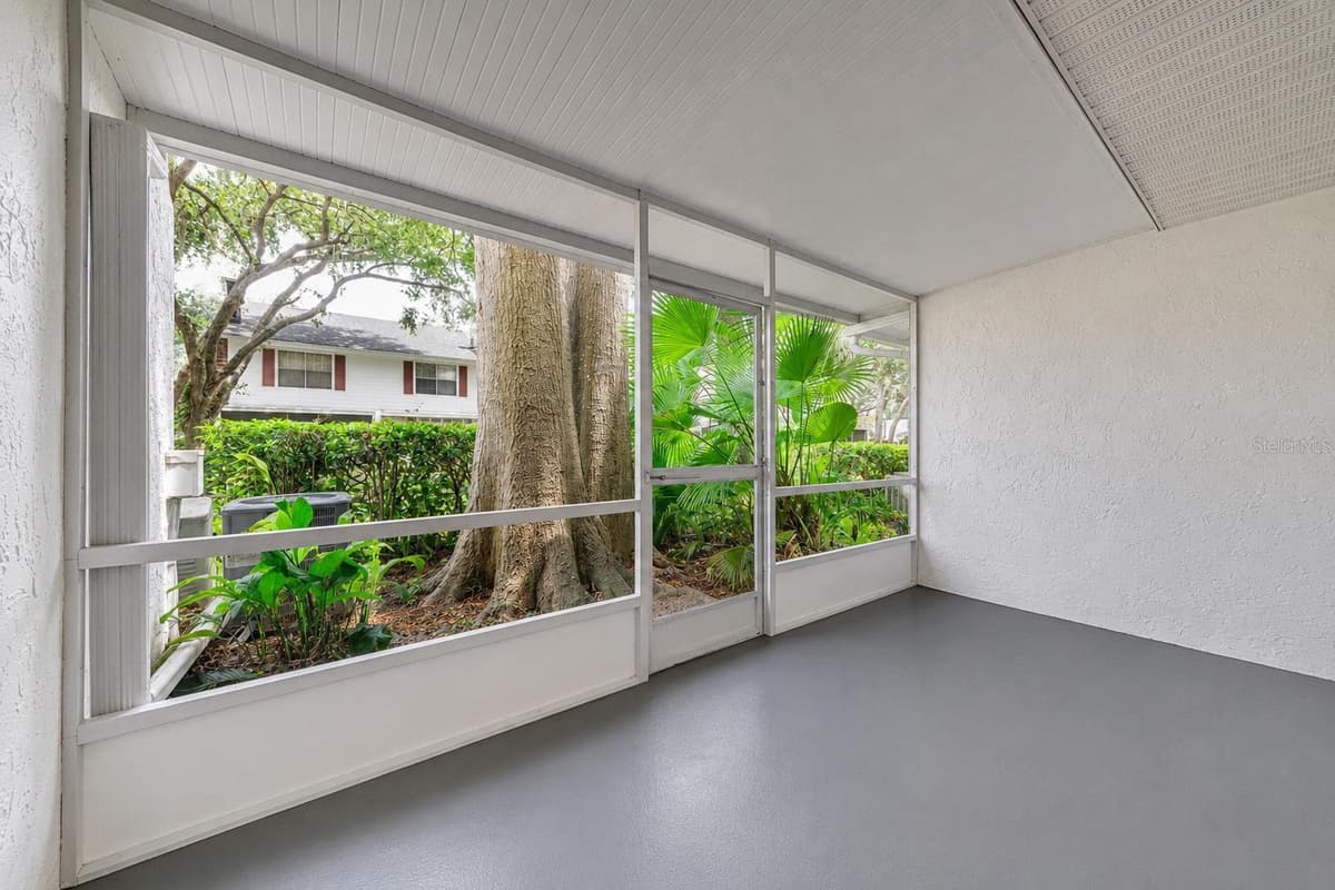 5210 LAZY OAKS DRIVE — photo 31 of 37