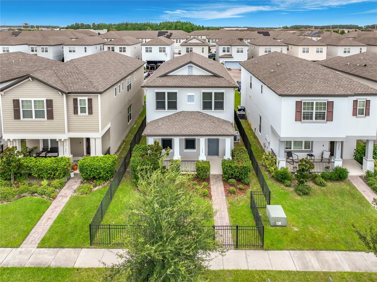 1549 ASTORIA ARBOR LANE — photo 4 of 50