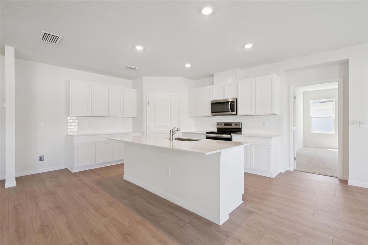 2516 DORSET COURT — photo 15 of 24