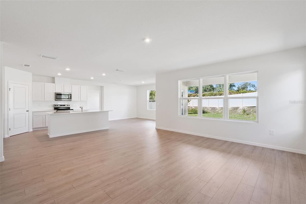 2516 DORSET COURT — photo 12 of 24