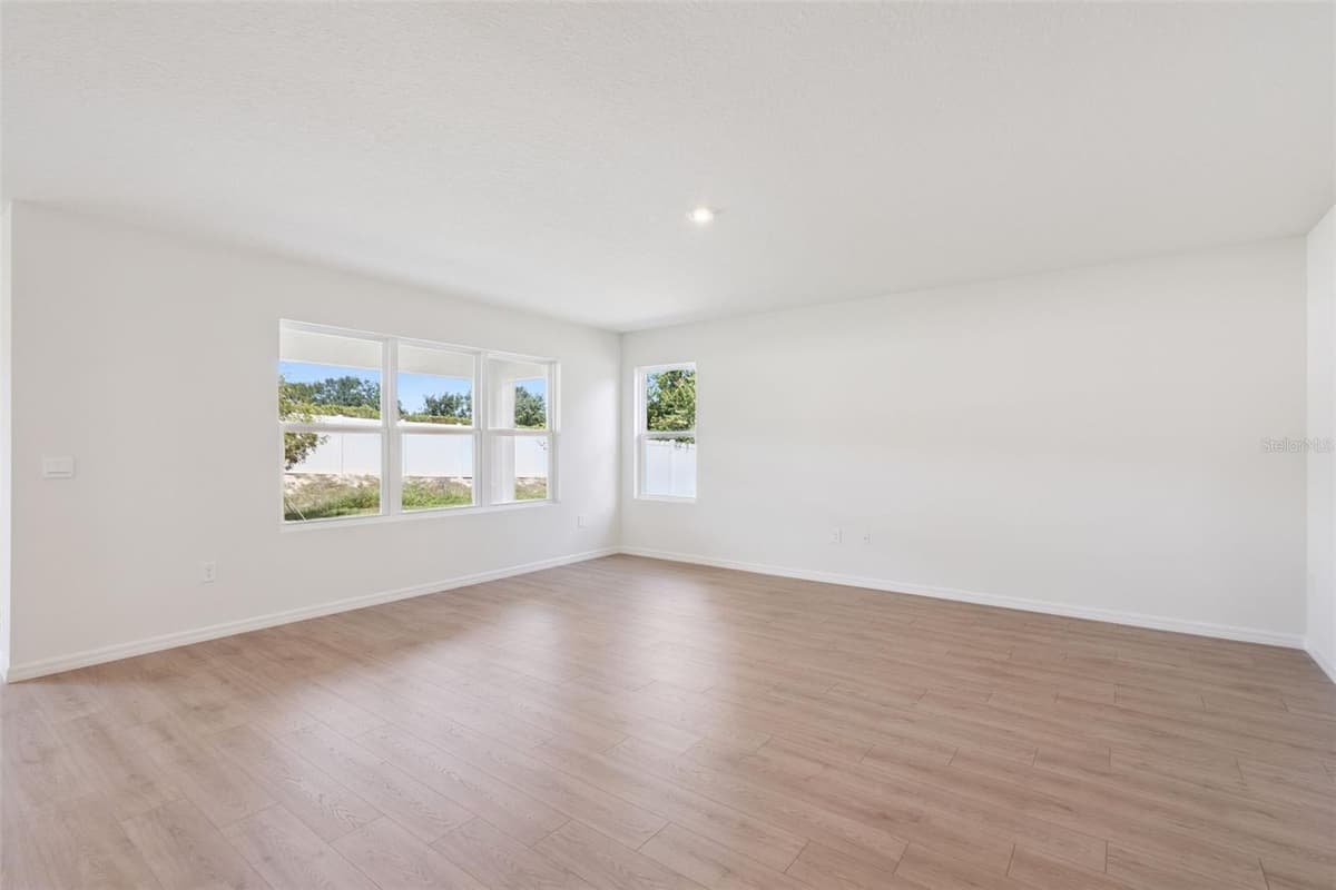 2516 DORSET COURT — photo 9 of 24