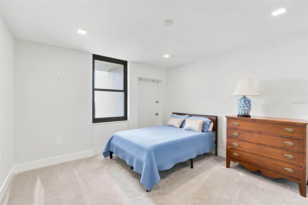 770 PALM AVENUE — photo 36 of 57