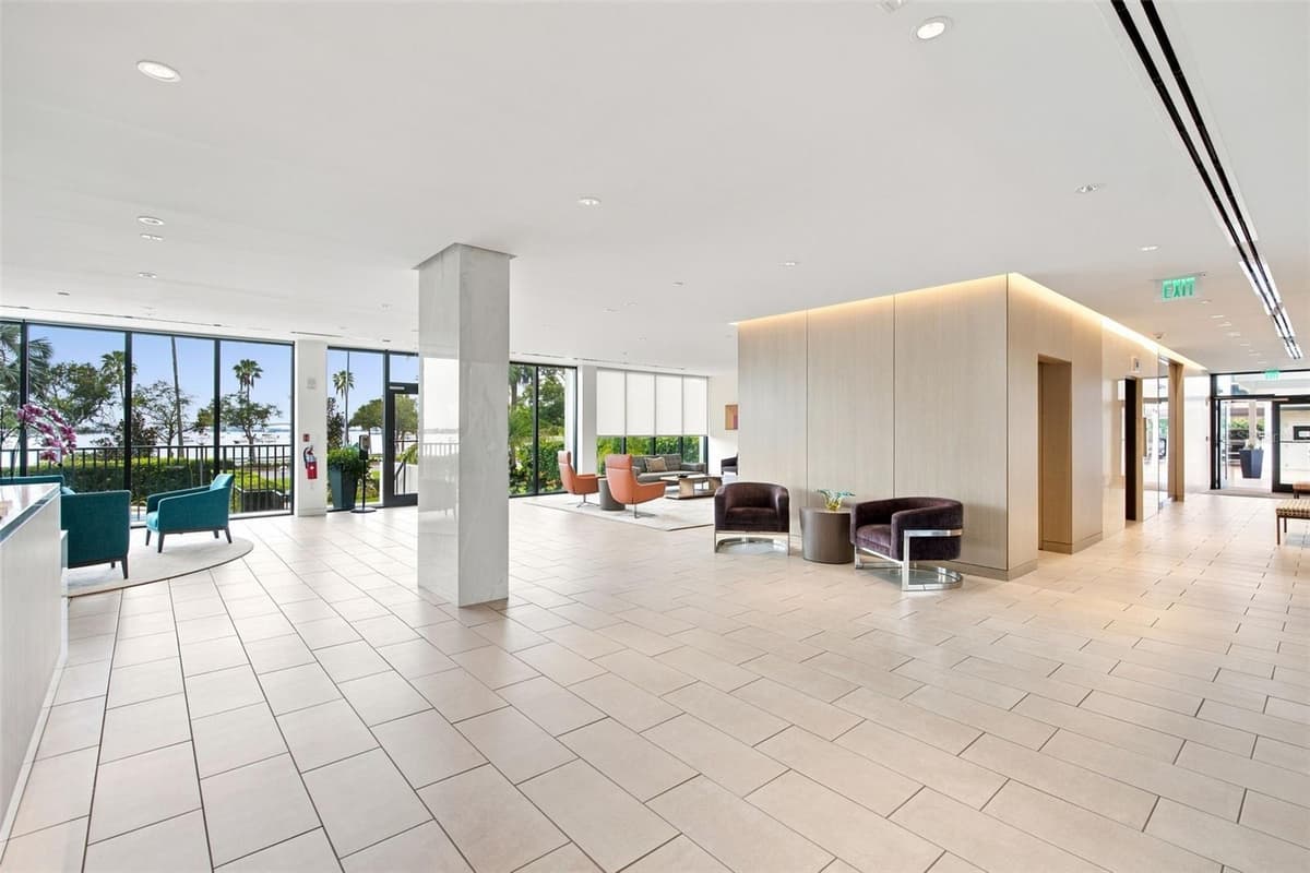 770 PALM AVENUE — photo 3 of 57