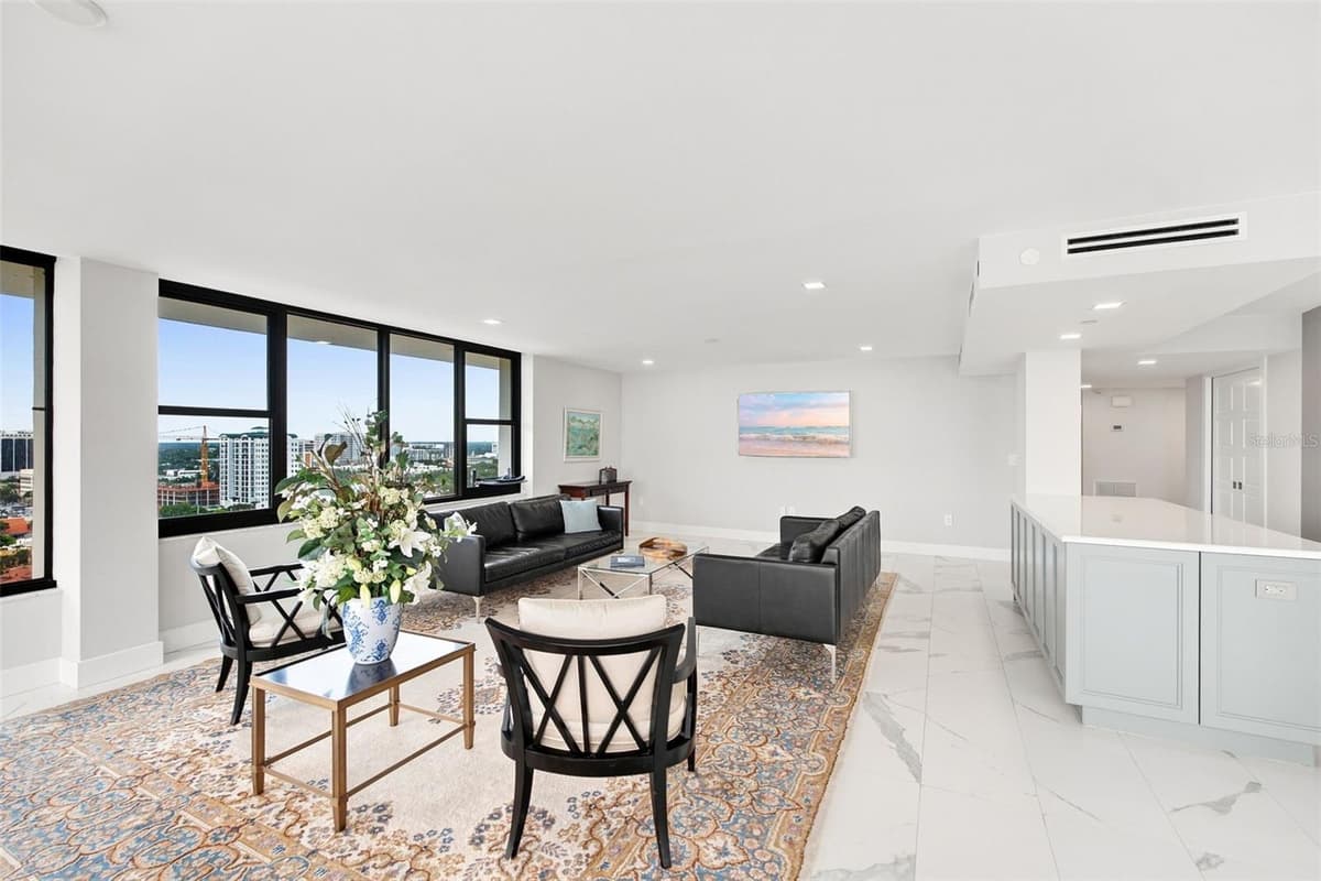 770 PALM AVENUE — photo 18 of 57