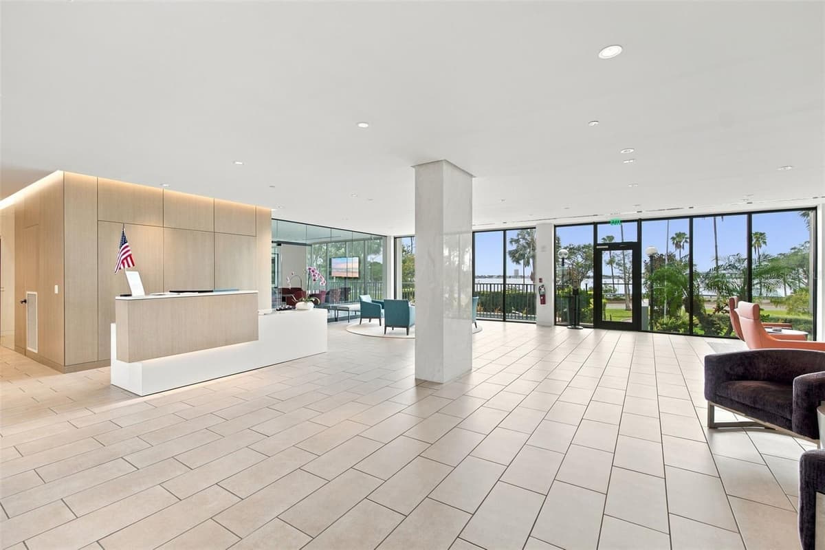 770 PALM AVENUE — photo 4 of 57