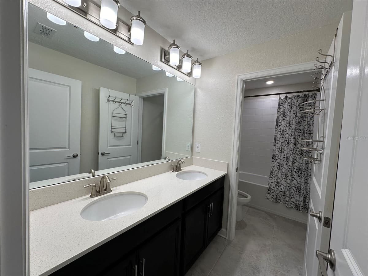 2093 LAKE SIDE AVENUE — photo 25 of 38