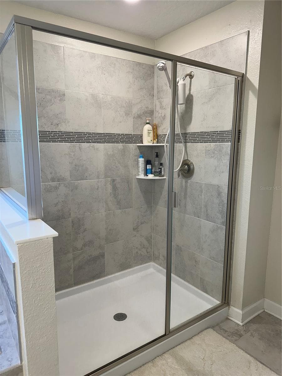 2093 LAKE SIDE AVENUE — photo 18 of 38