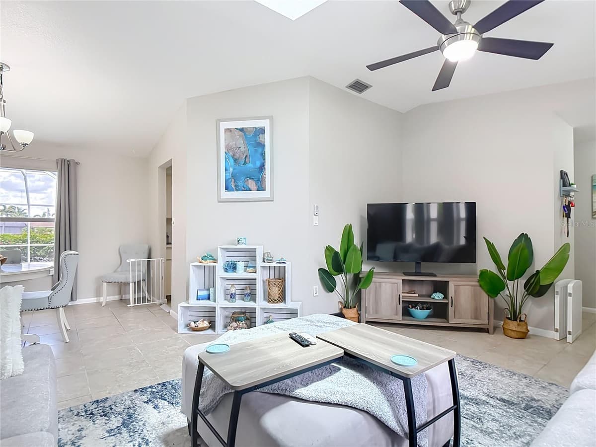 1438 SEA FAN DRIVE — photo 8 of 80
