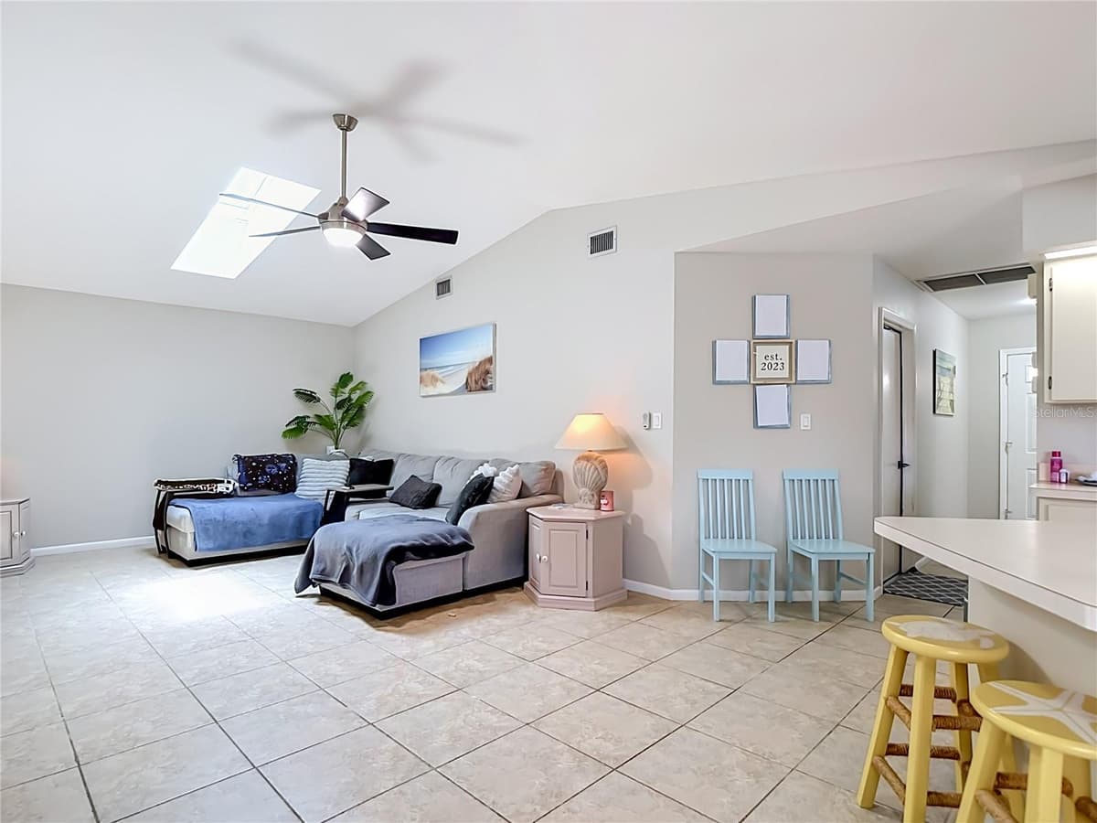 1438 SEA FAN DRIVE — photo 22 of 80