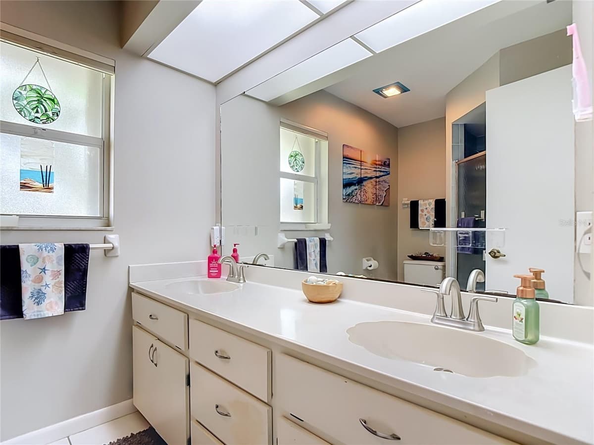 1438 SEA FAN DRIVE — photo 37 of 80