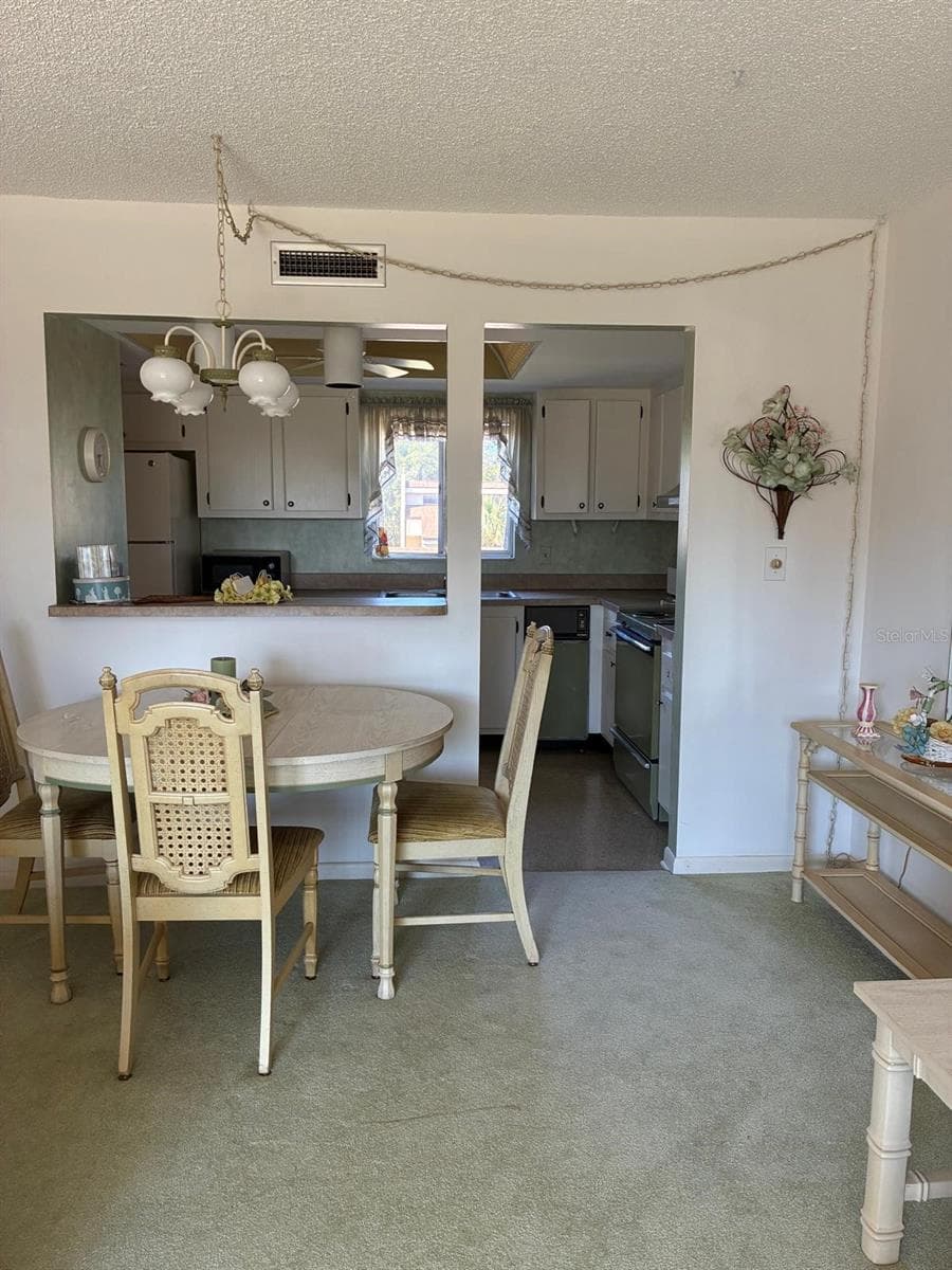 7020 COGNAC DRIVE — photo 8 of 28
