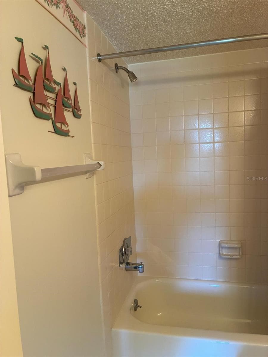 7020 COGNAC DRIVE — photo 24 of 28