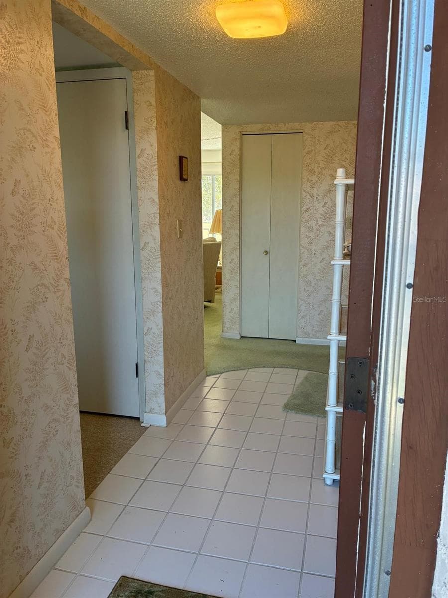 7020 COGNAC DRIVE — photo 2 of 28