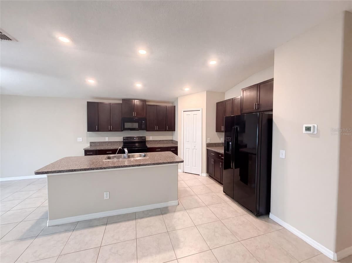 39693 HARVEST CREEK LANE — photo 2 of 34